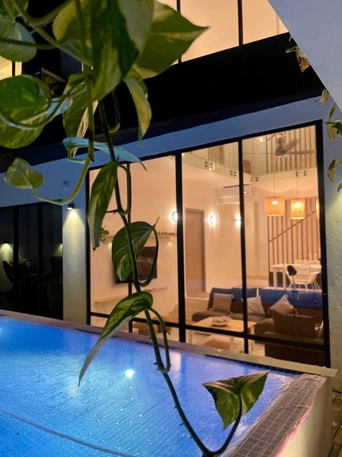 Unwind Dhigurah Dhigurah (Alif Dhaal Atoll)